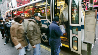 Google Maps Will Now Predict How Crowded Buses And Trains Are